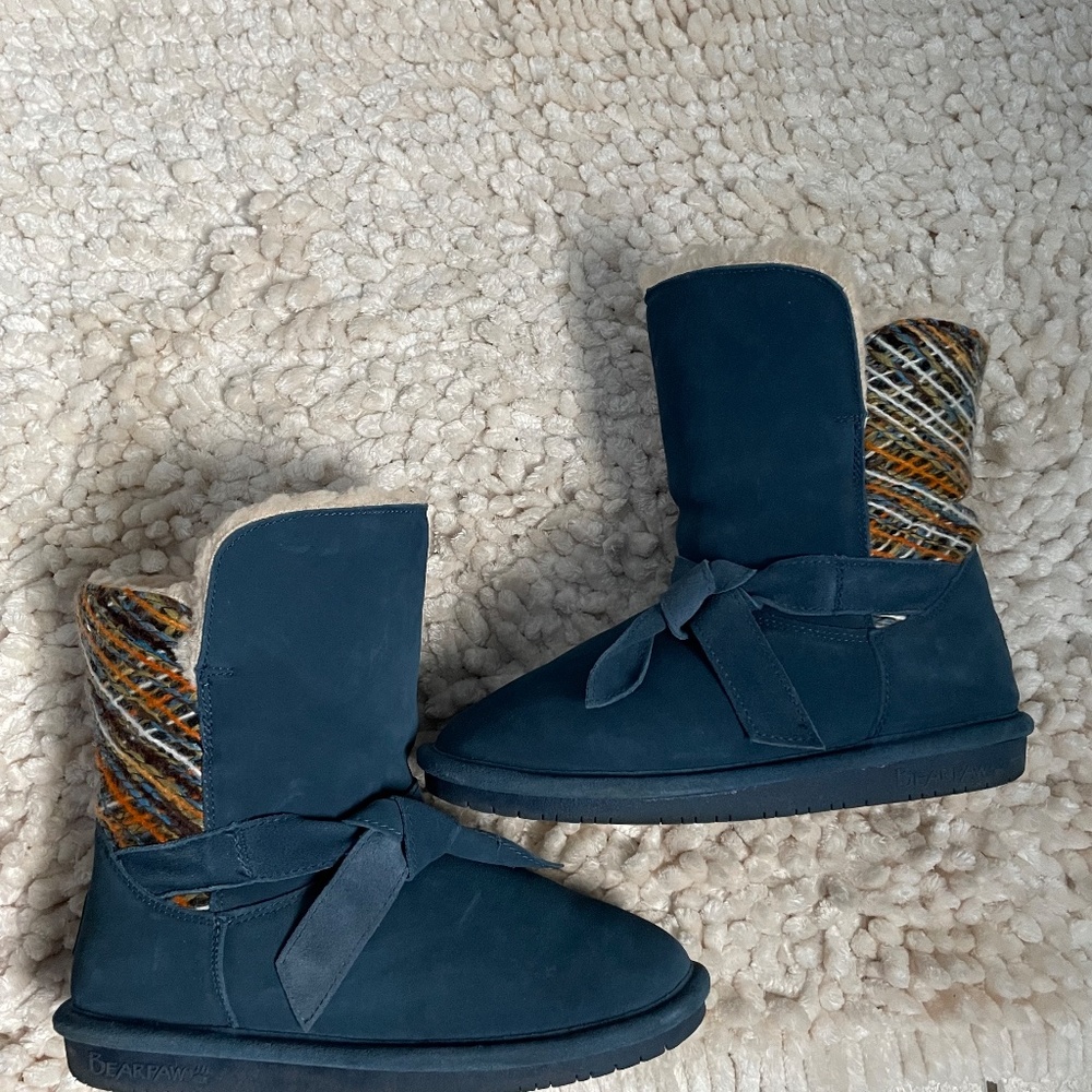 8 Bearpaw Boots